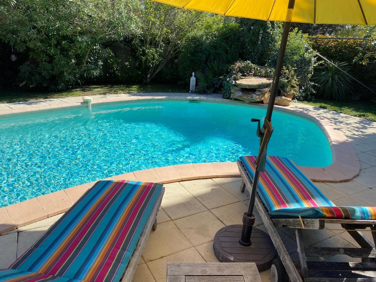 Studio Bord De Piscine Serignan-du-Comtat ภายนอก รูปภาพ